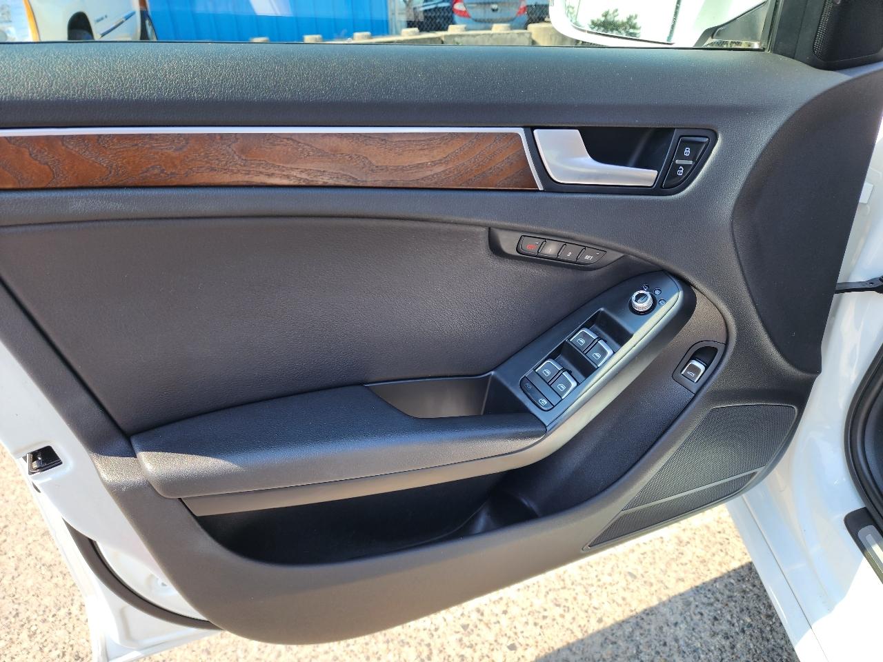 Audi A4 4dr Sdn Auto quattro 2.0T Premium Plus 2014