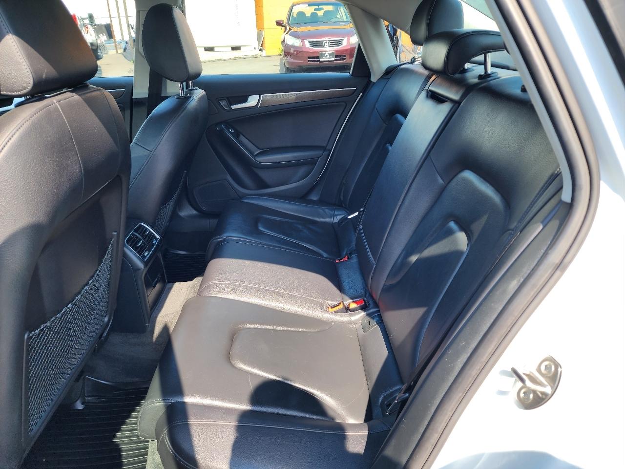 Audi A4 4dr Sdn Auto quattro 2.0T Premium Plus 2014