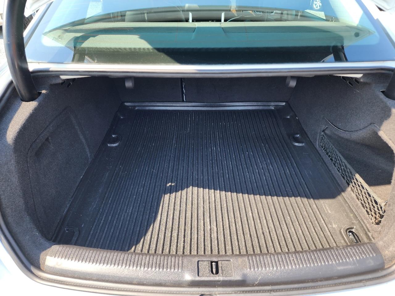 Audi A4 4dr Sdn Auto quattro 2.0T Premium Plus 2014