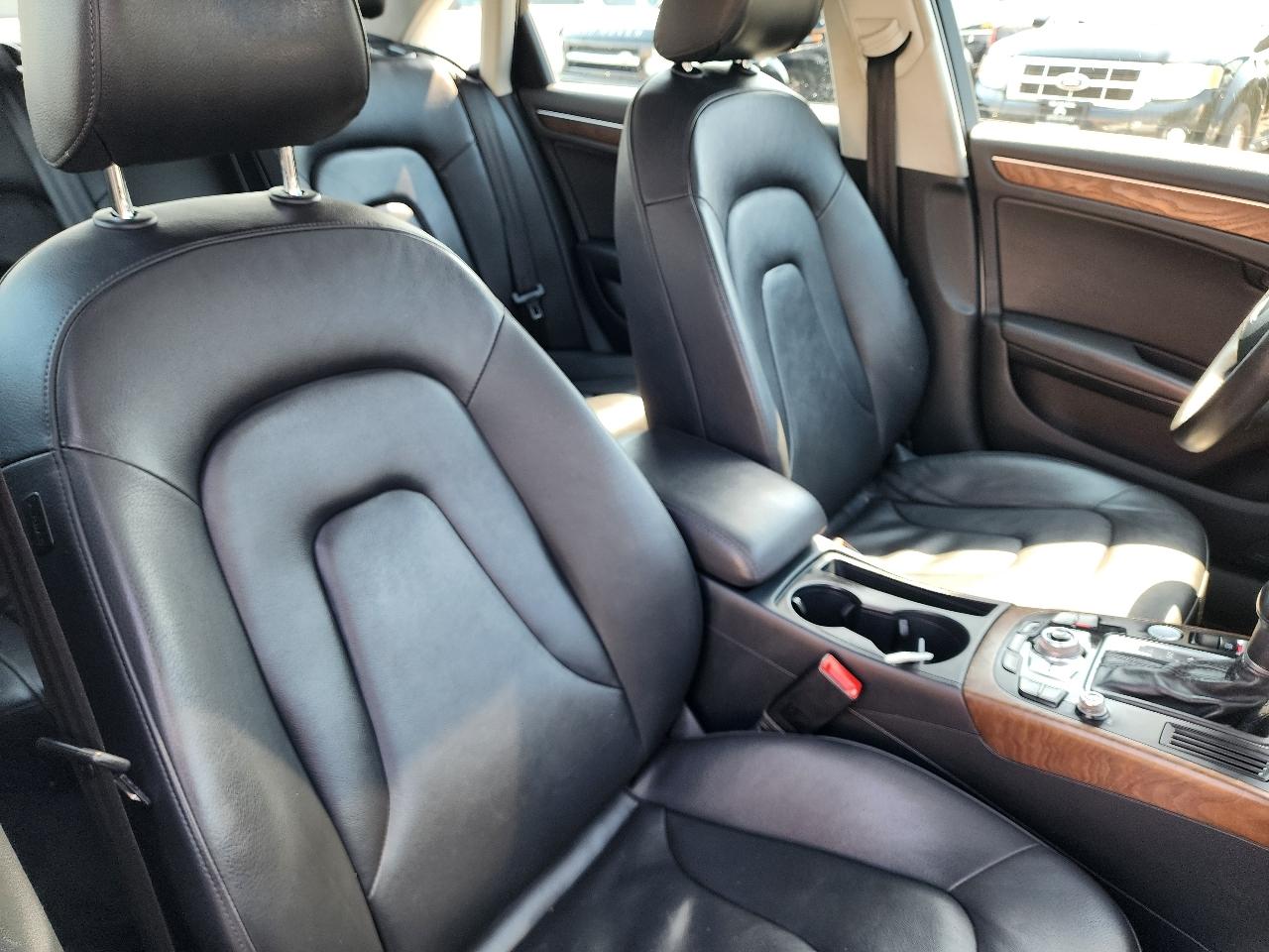 Audi A4 4dr Sdn Auto quattro 2.0T Premium Plus 2014