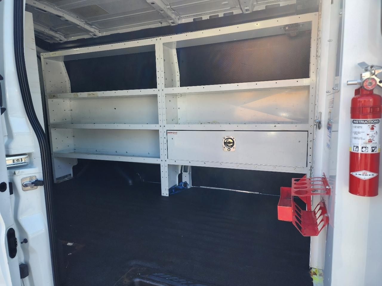 Ford Transit Van T-250 148" Med Rf 9000 GVWR Sliding RH Dr 2018