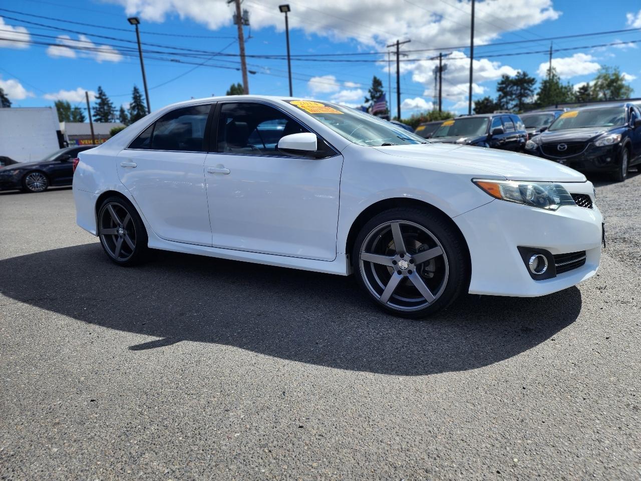 Toyota Camry 2014.5 4dr Sdn I4 Auto SE Sport (Natl) 2014