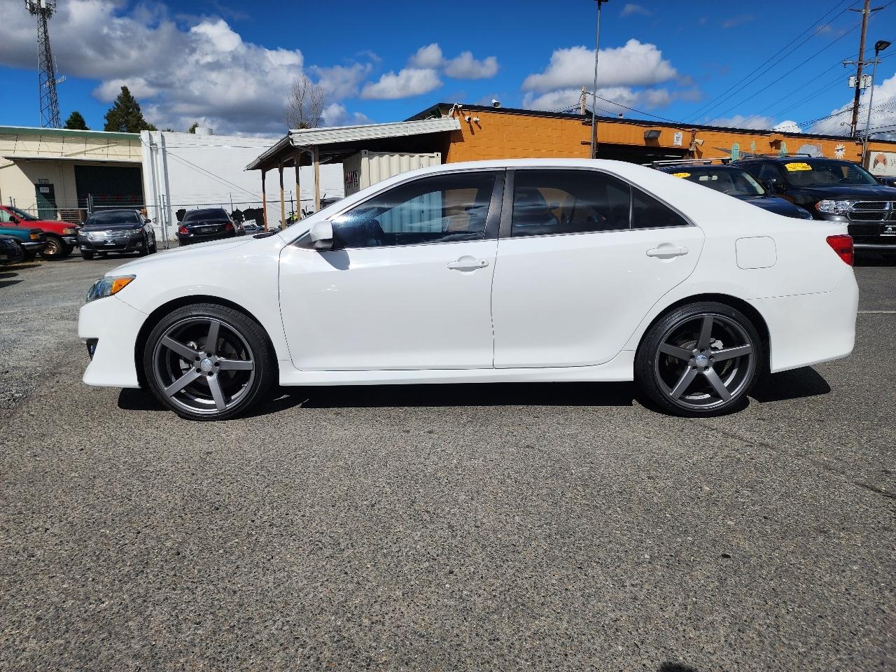 Toyota Camry 2014.5 4dr Sdn I4 Auto SE Sport (Natl) 2014
