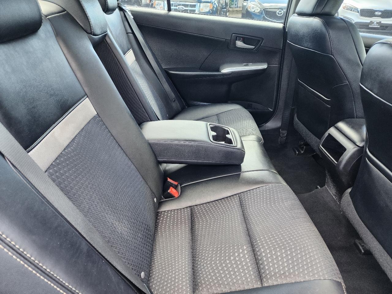 Toyota Camry 2014.5 4dr Sdn I4 Auto SE Sport (Natl) 2014