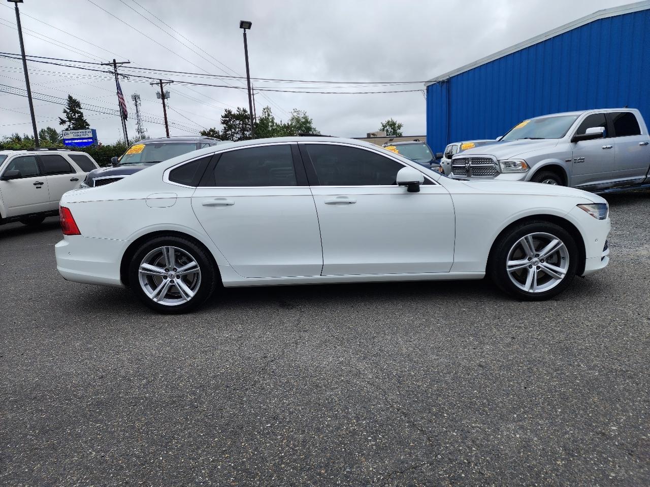 Volvo S90 T5 Momentum 2017