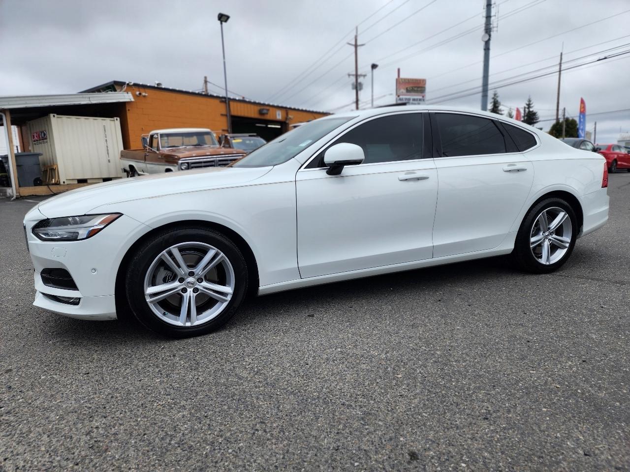 Volvo S90 T5 Momentum 2017