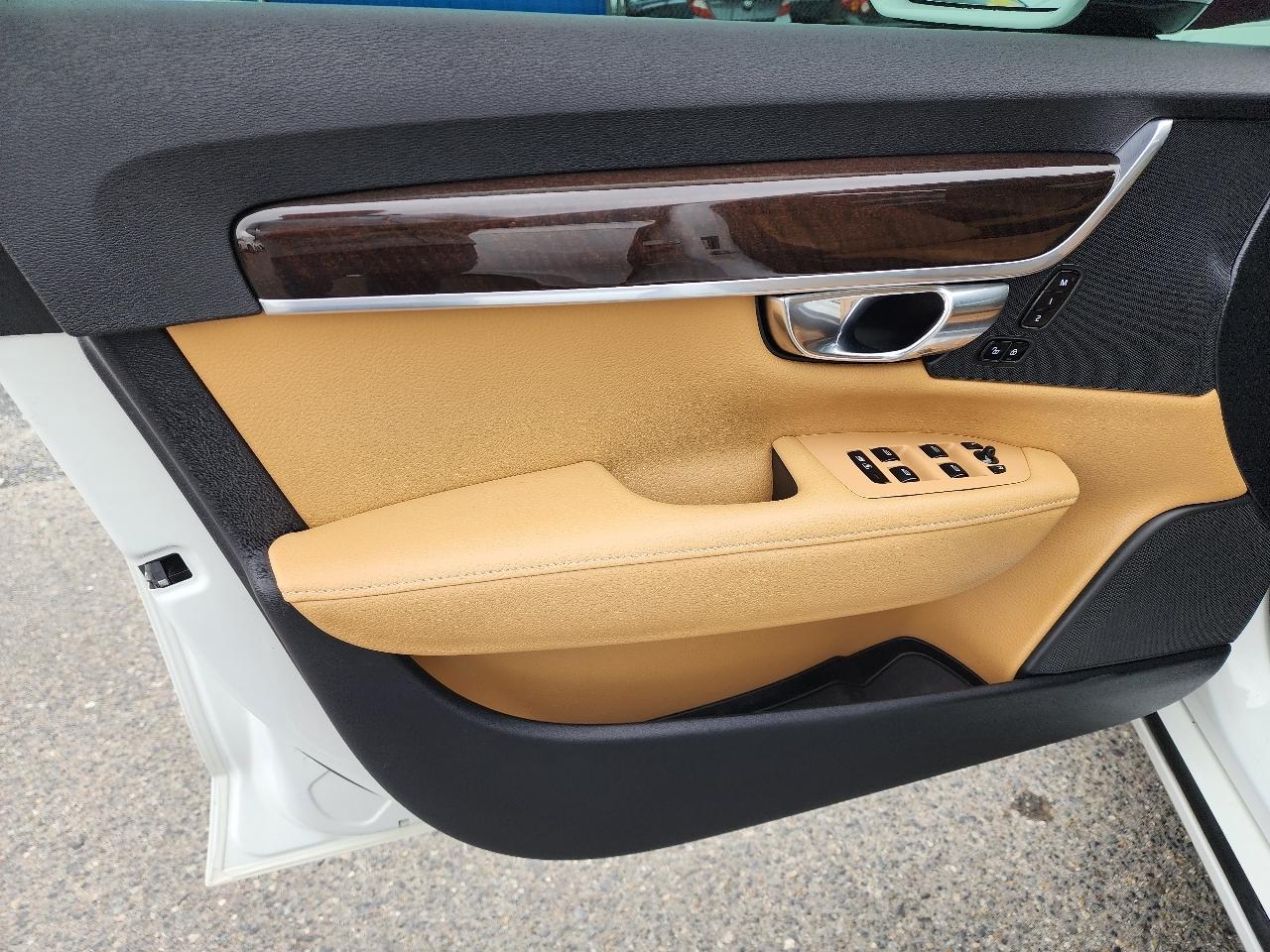 Volvo S90 T5 Momentum 2017