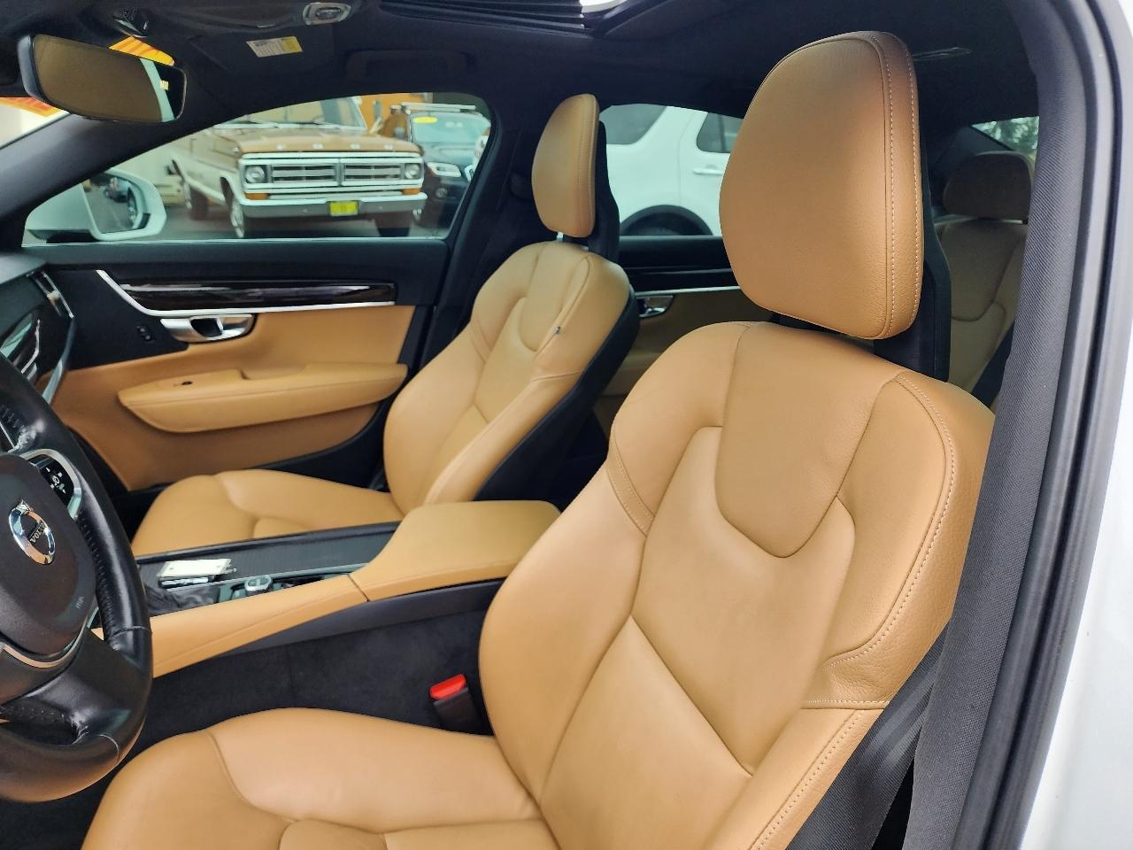 Volvo S90 T5 Momentum 2017