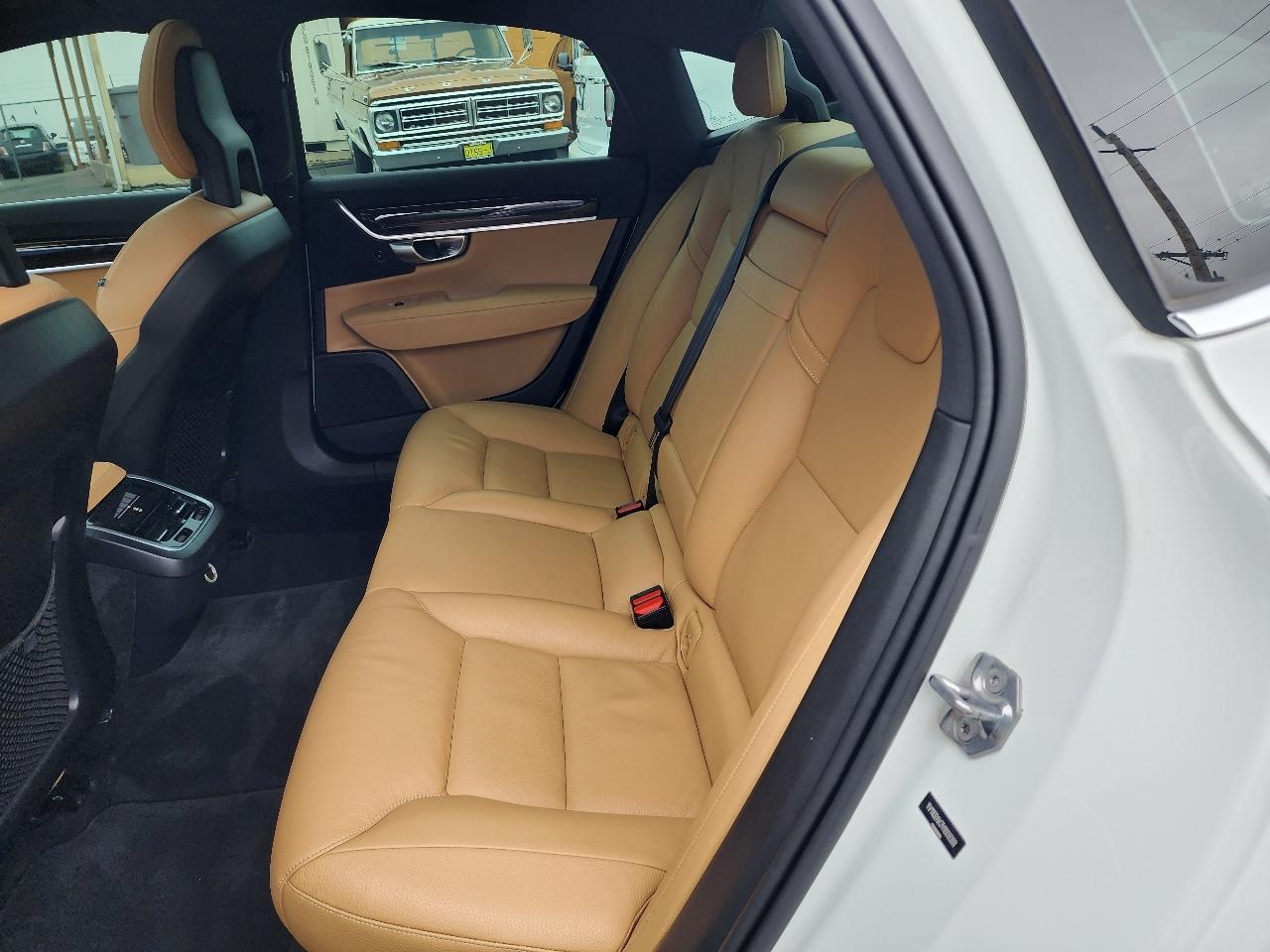 Volvo S90 T5 Momentum 2017
