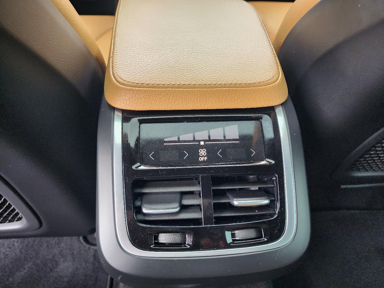 Volvo S90 T5 Momentum 2017