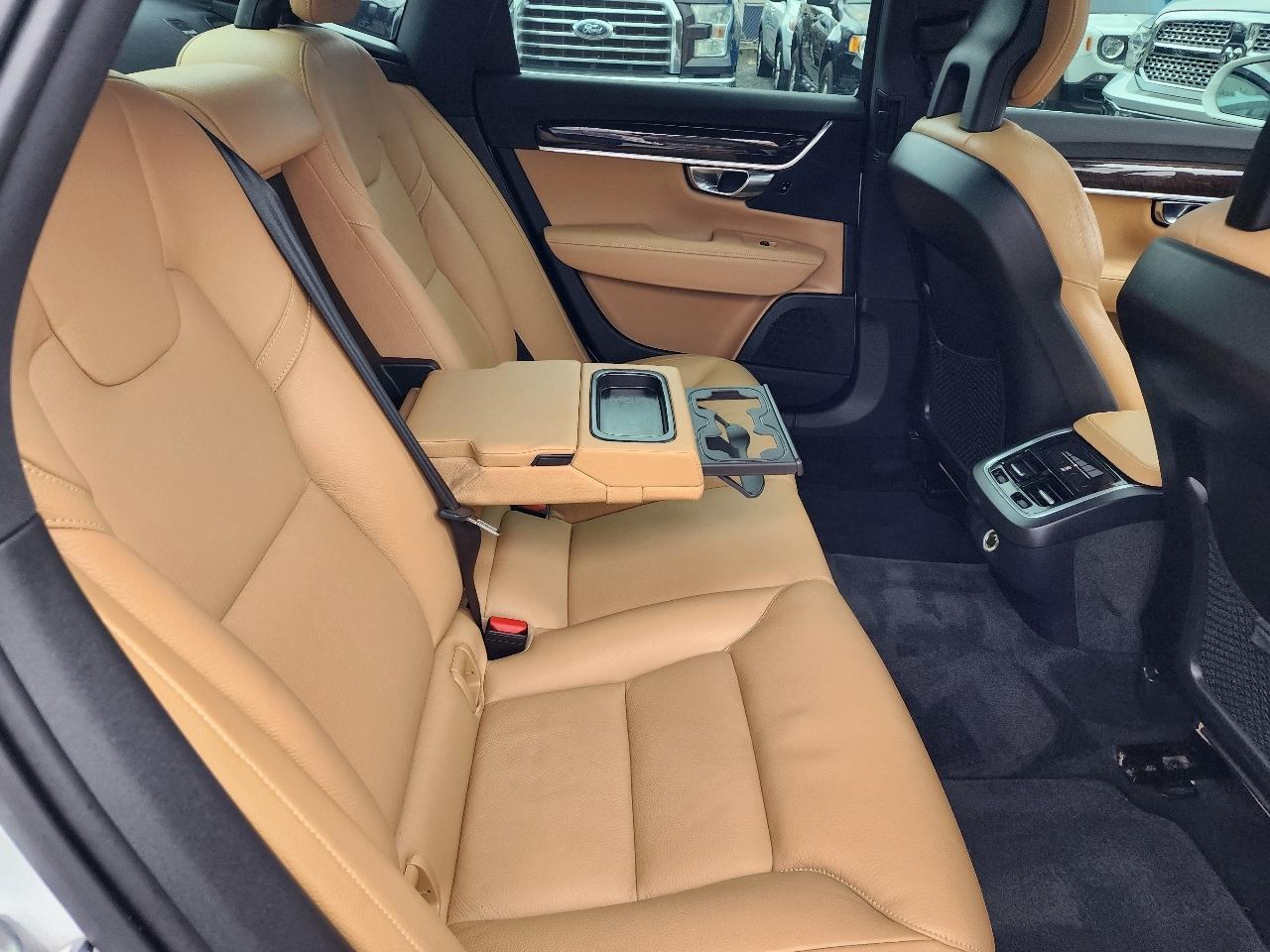 Volvo S90 T5 Momentum 2017