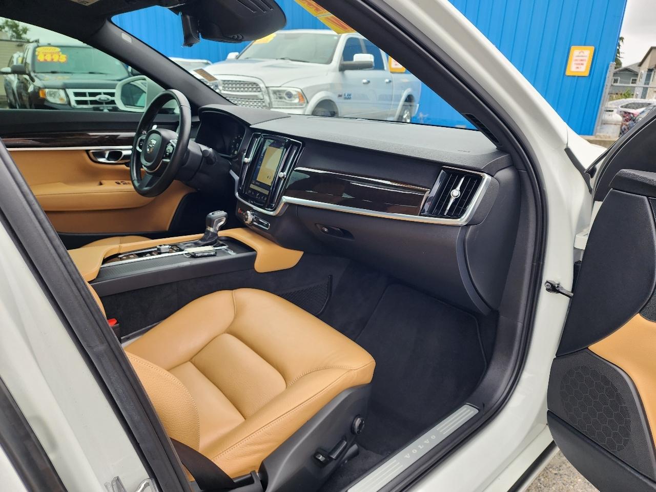 Volvo S90 T5 Momentum 2017