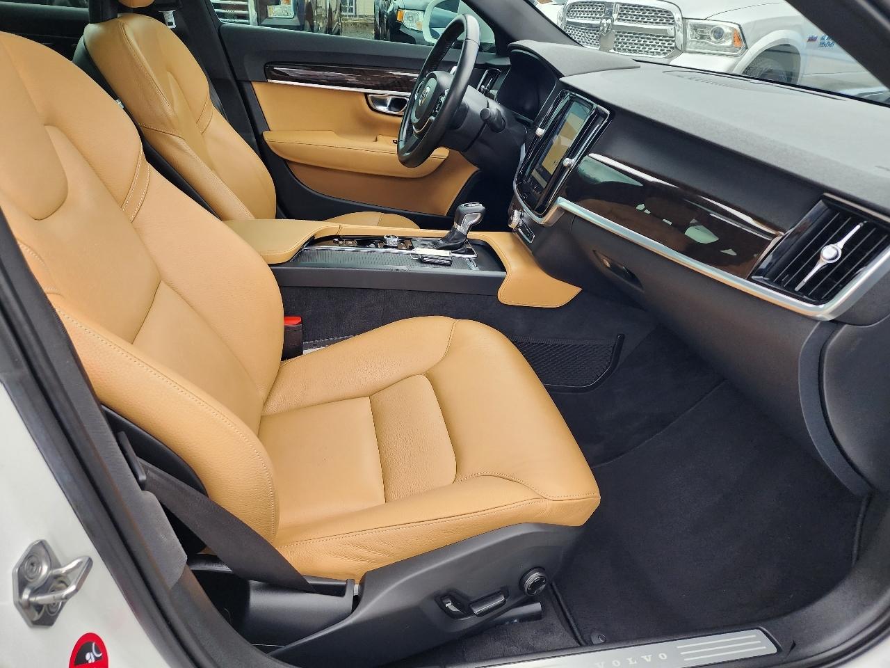 Volvo S90 T5 Momentum 2017