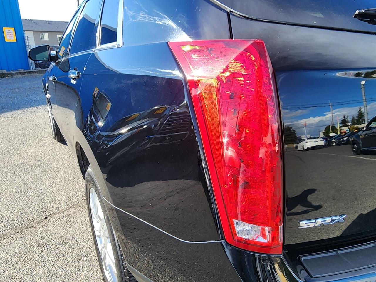 Cadillac SRX Luxury Collection 2010