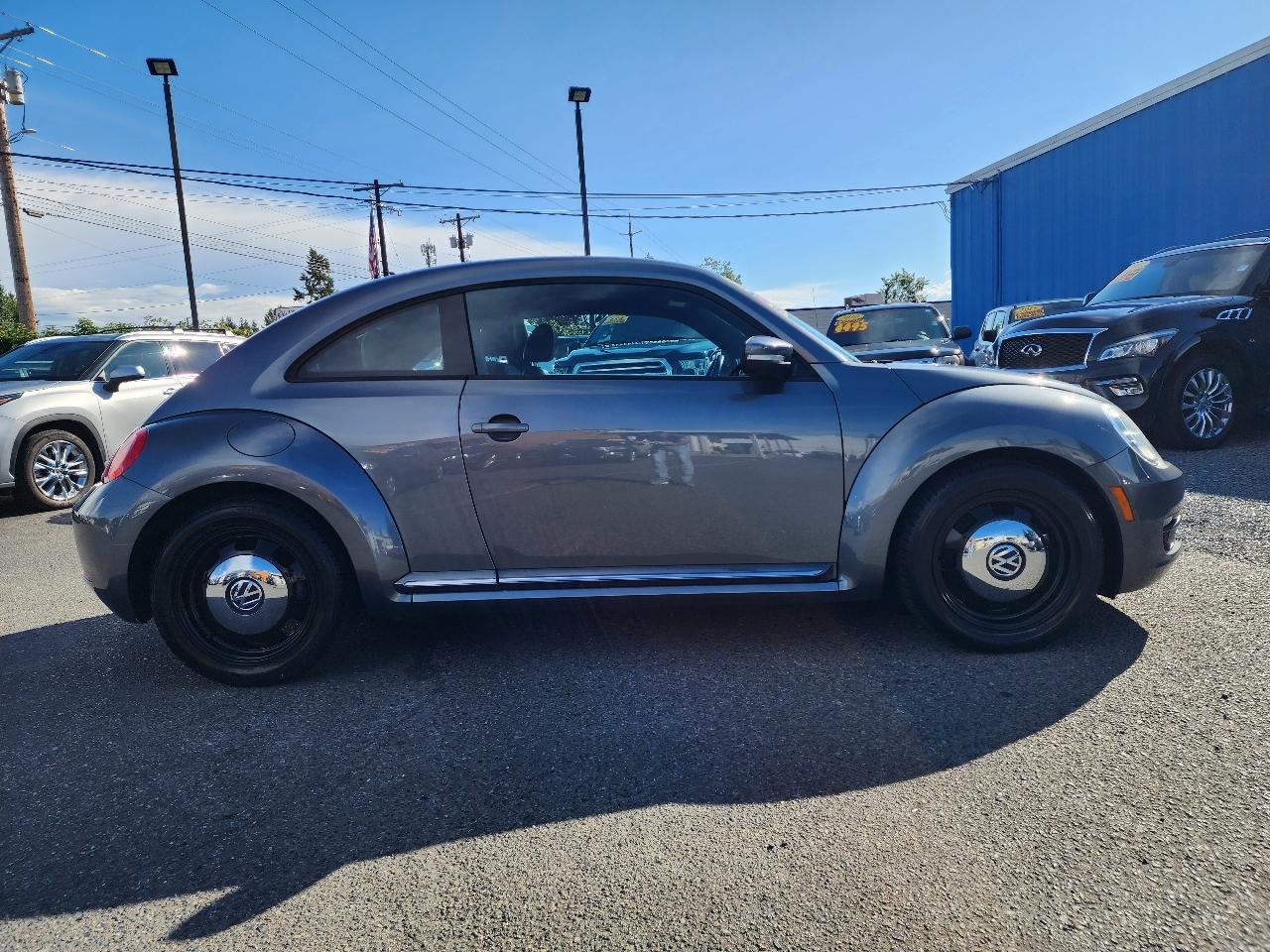 Volkswagen Beetle Coupe 2dr Man 2.5L 2013