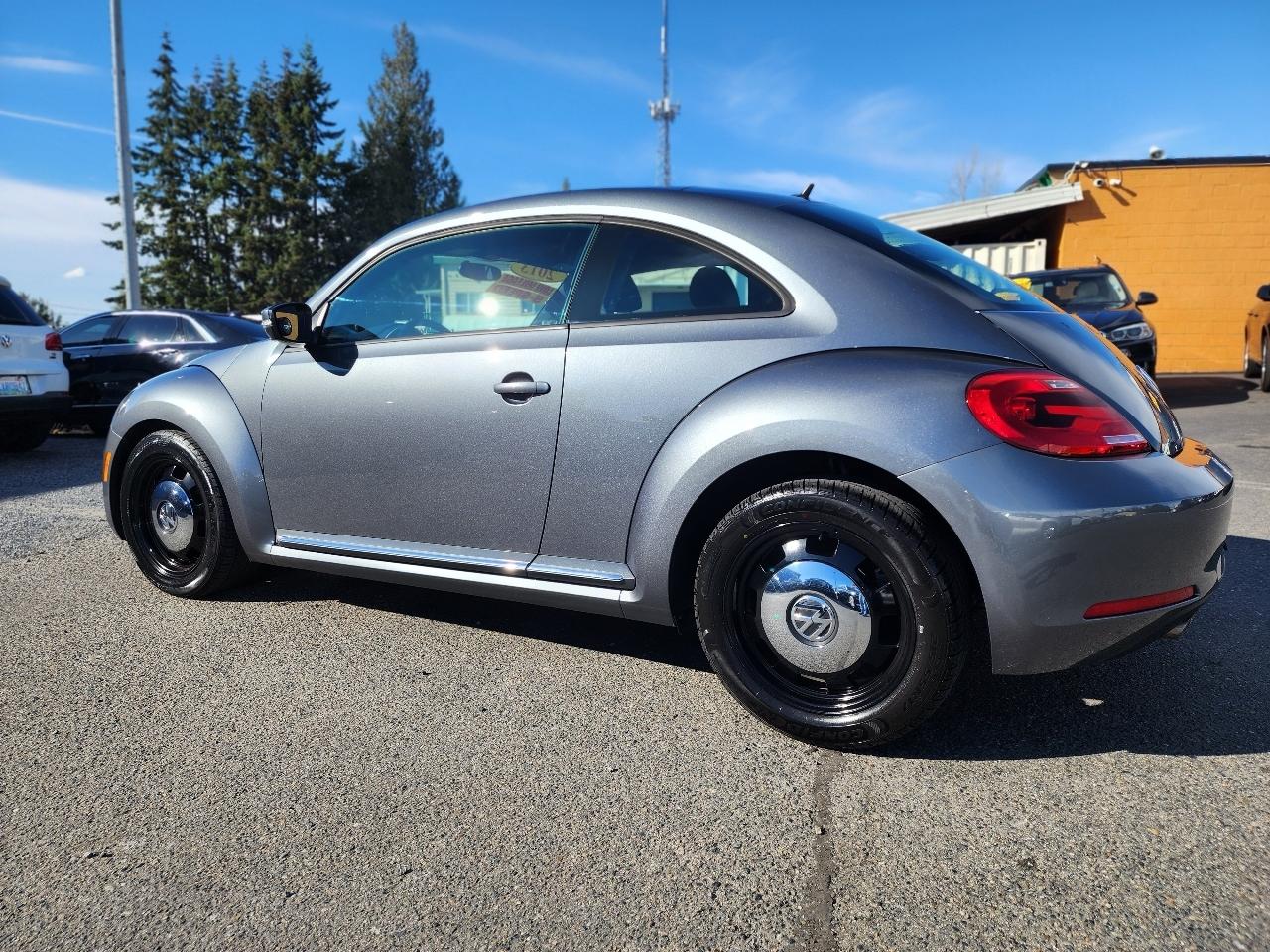 Volkswagen Beetle Coupe 2dr Man 2.5L 2013