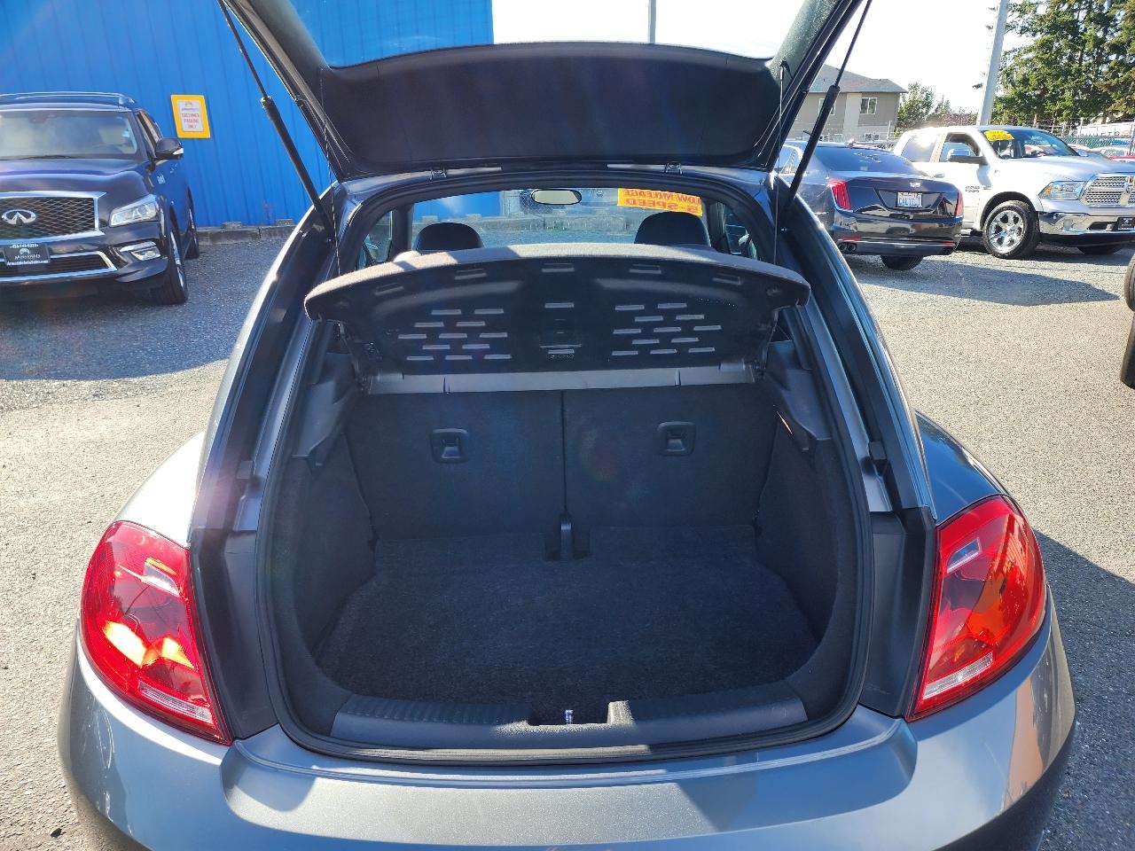 Volkswagen Beetle Coupe 2dr Man 2.5L 2013
