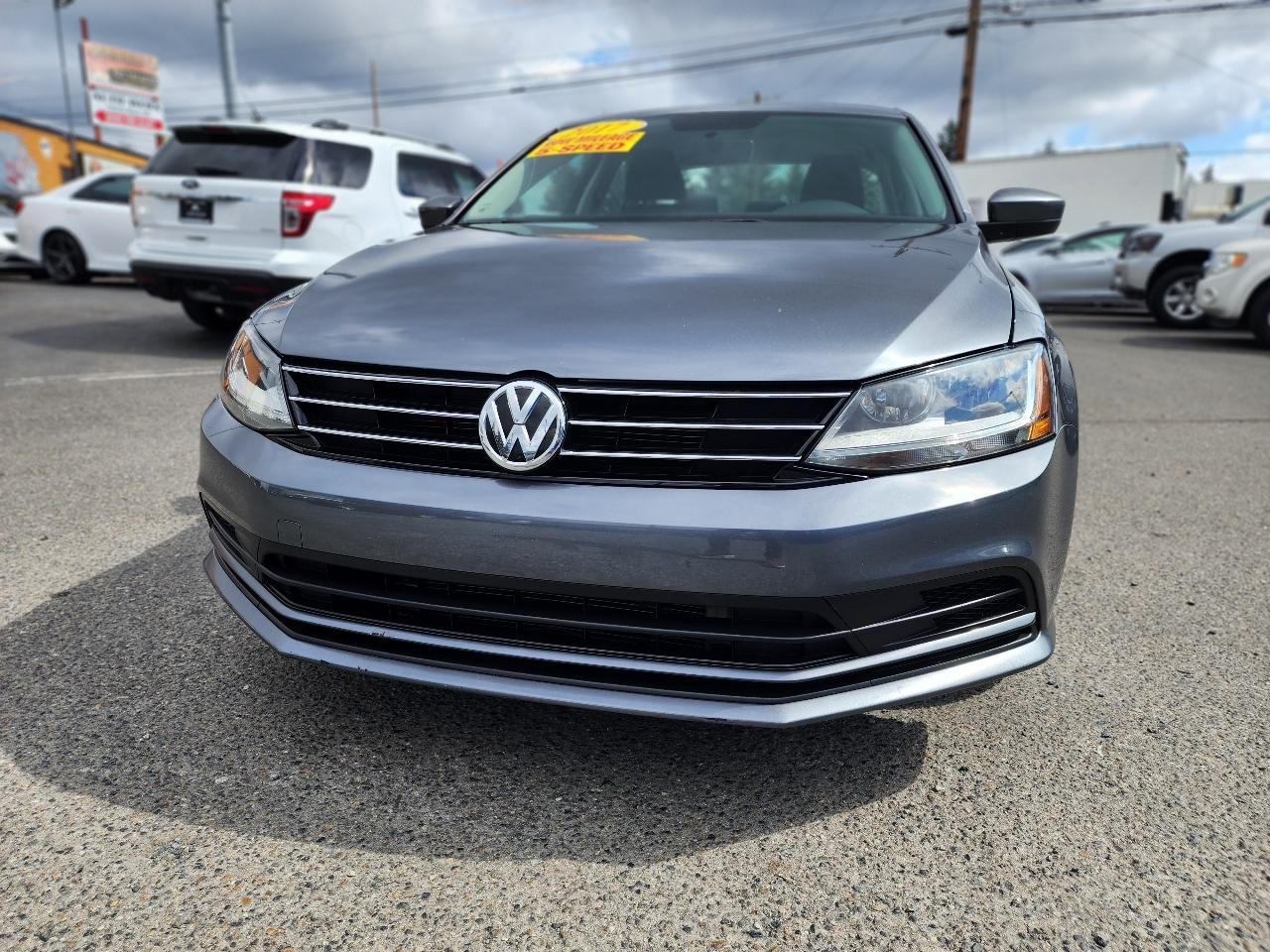 Volkswagen Jetta  2017