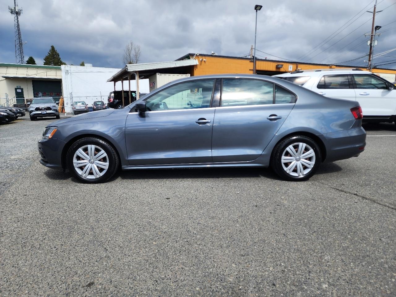 Volkswagen Jetta  2017