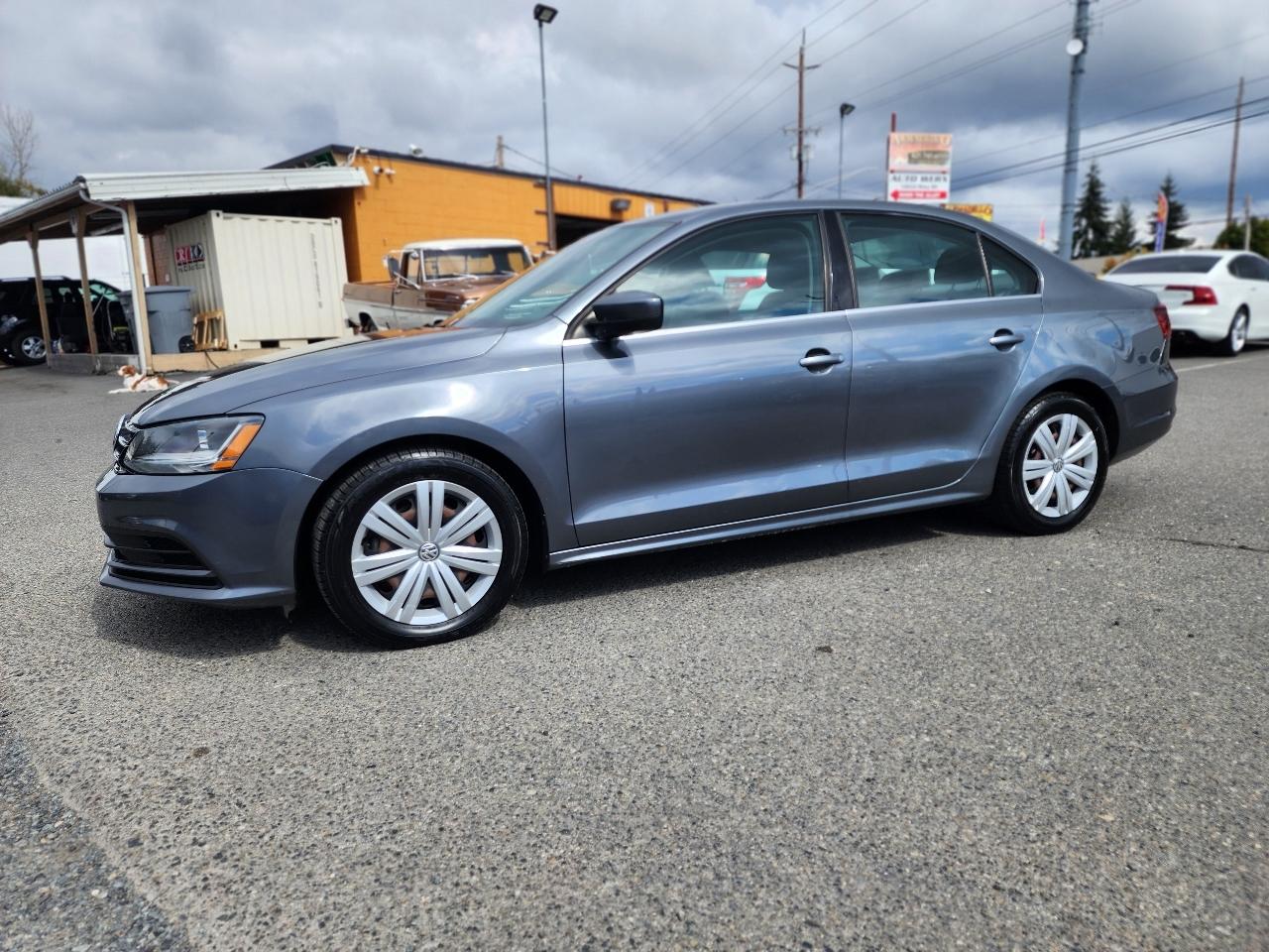 Volkswagen Jetta  2017