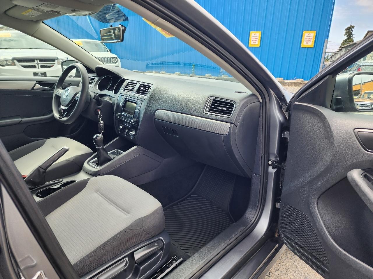 Volkswagen Jetta  2017