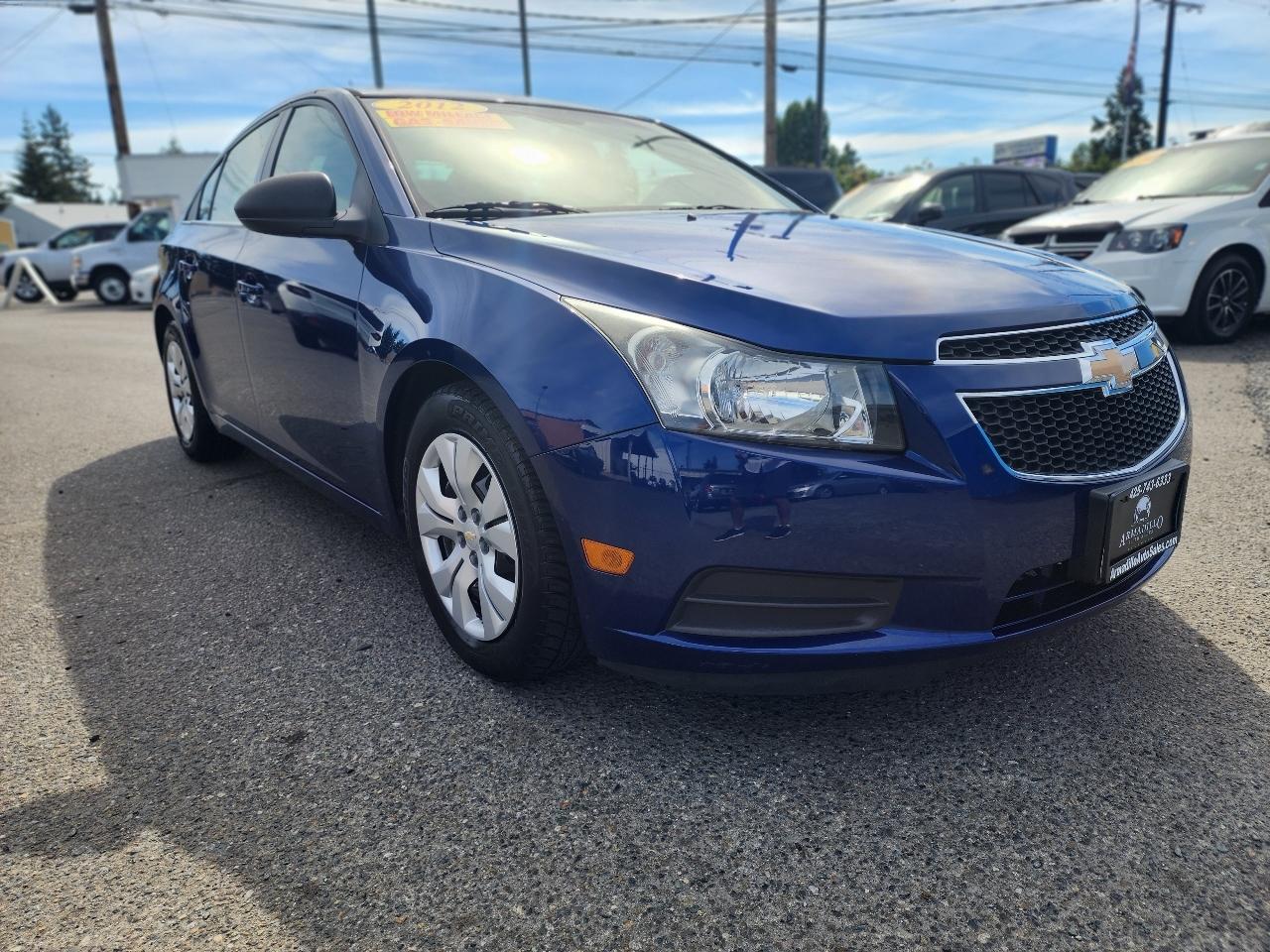 Chevrolet Cruze 4dr Sdn LS 2012