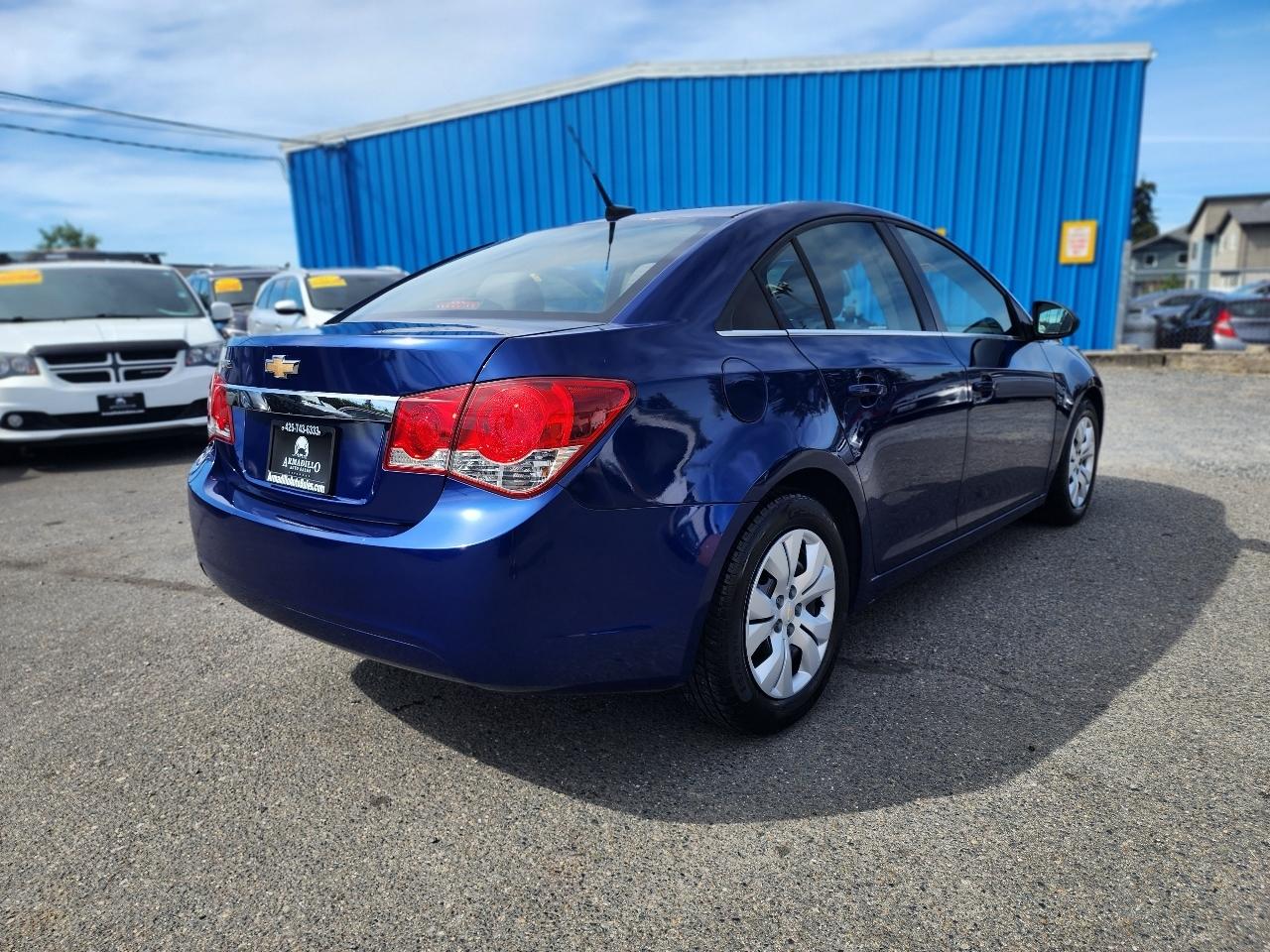 Chevrolet Cruze 4dr Sdn LS 2012