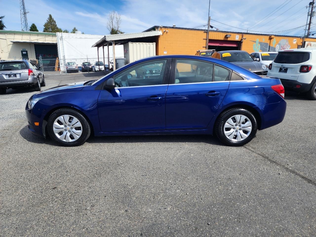 Chevrolet Cruze 4dr Sdn LS 2012