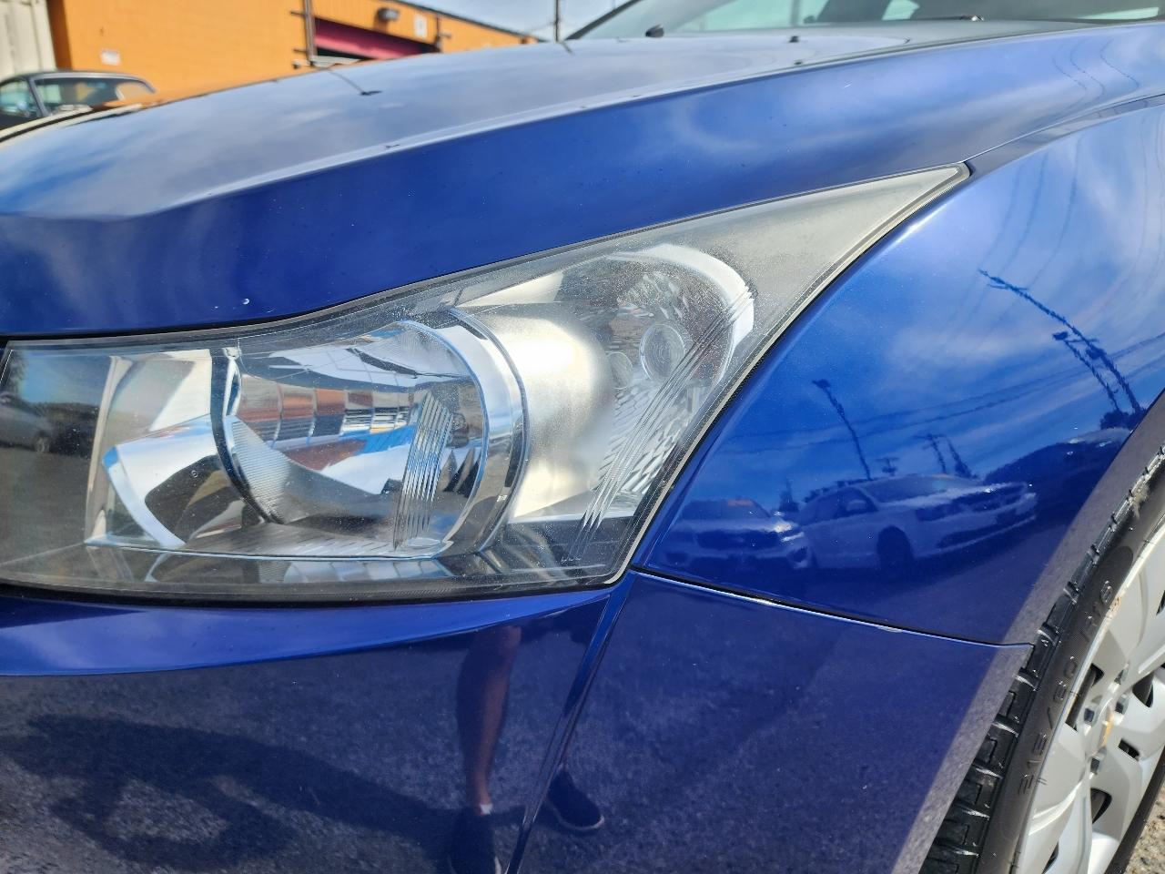Chevrolet Cruze 4dr Sdn LS 2012
