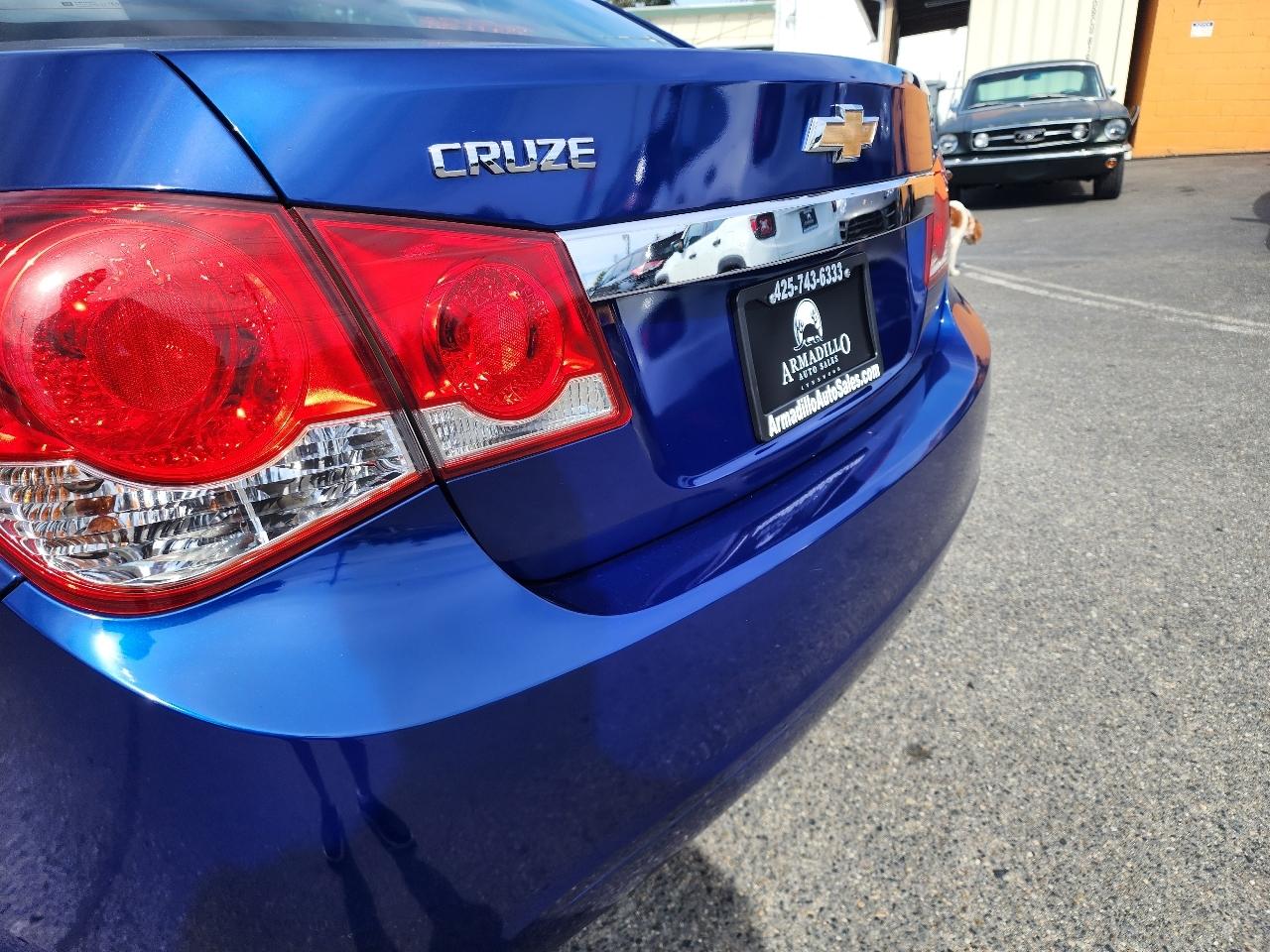 Chevrolet Cruze 4dr Sdn LS 2012