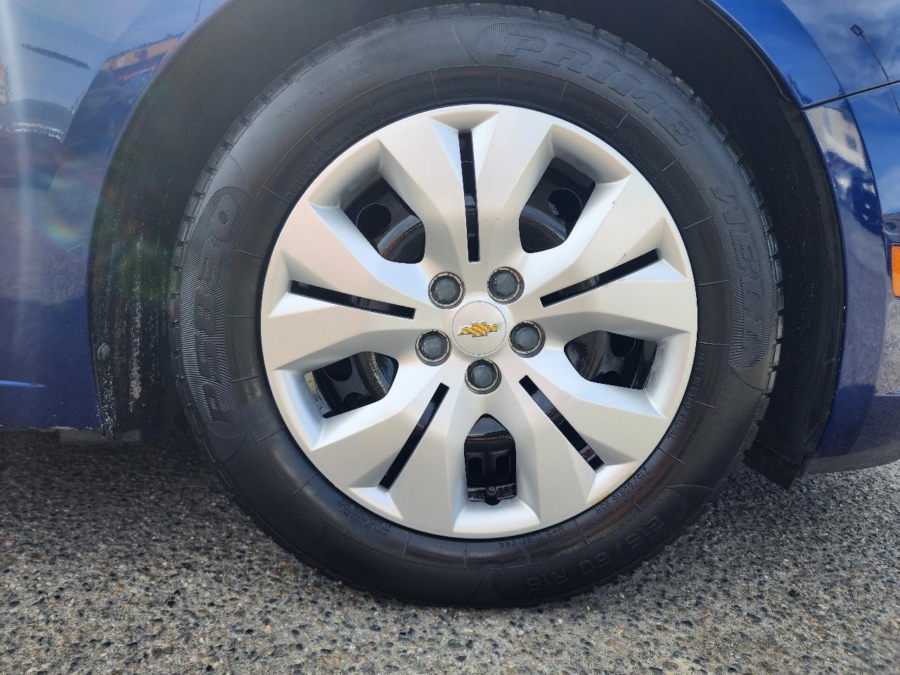 Chevrolet Cruze 4dr Sdn LS 2012