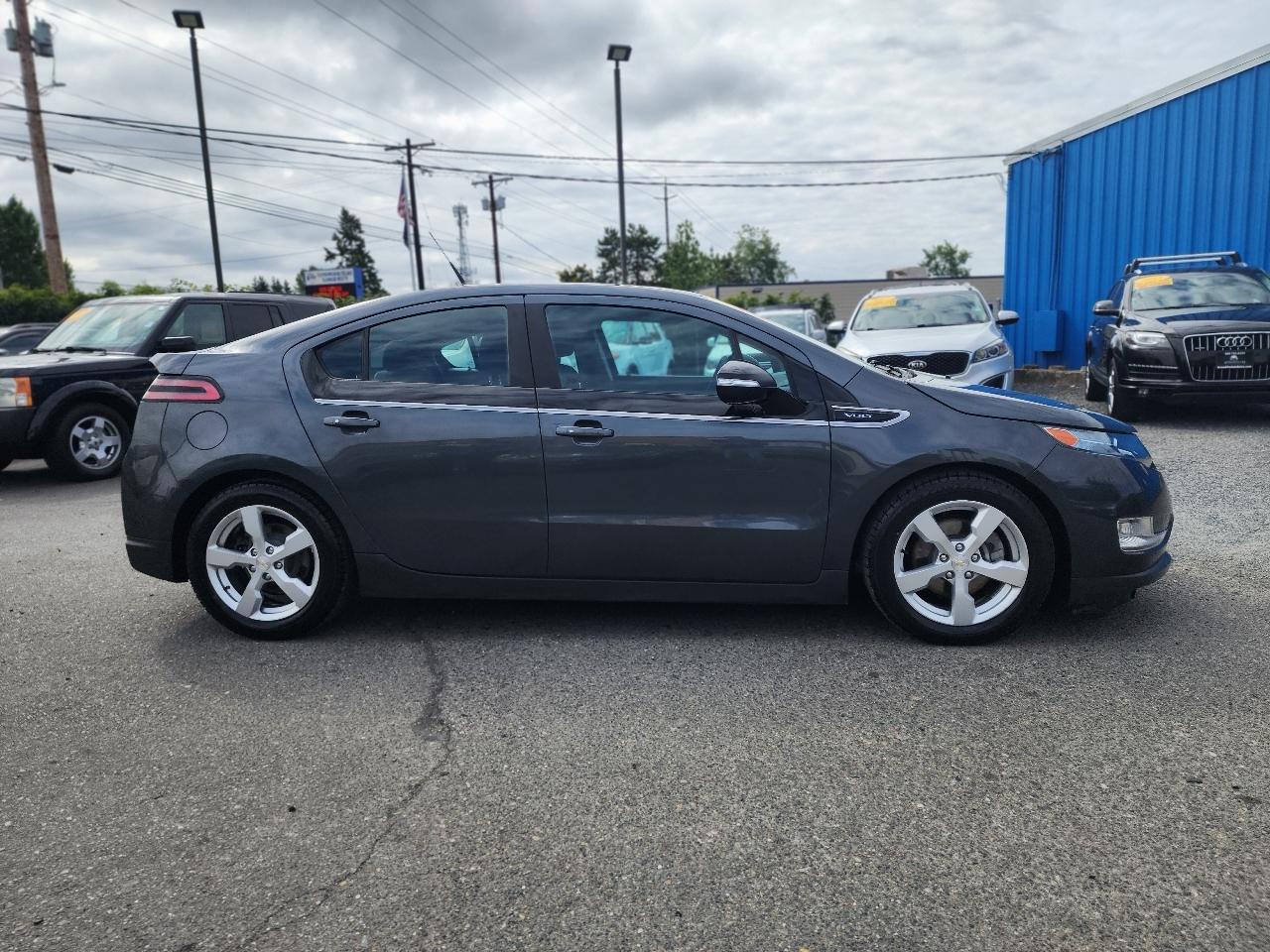 Chevrolet Volt  2012