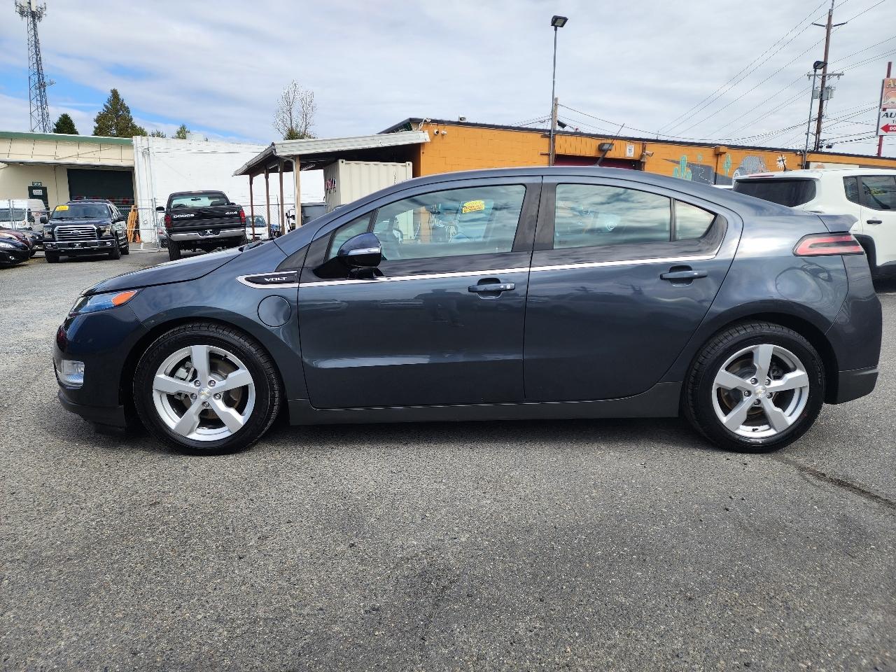 Chevrolet Volt  2012