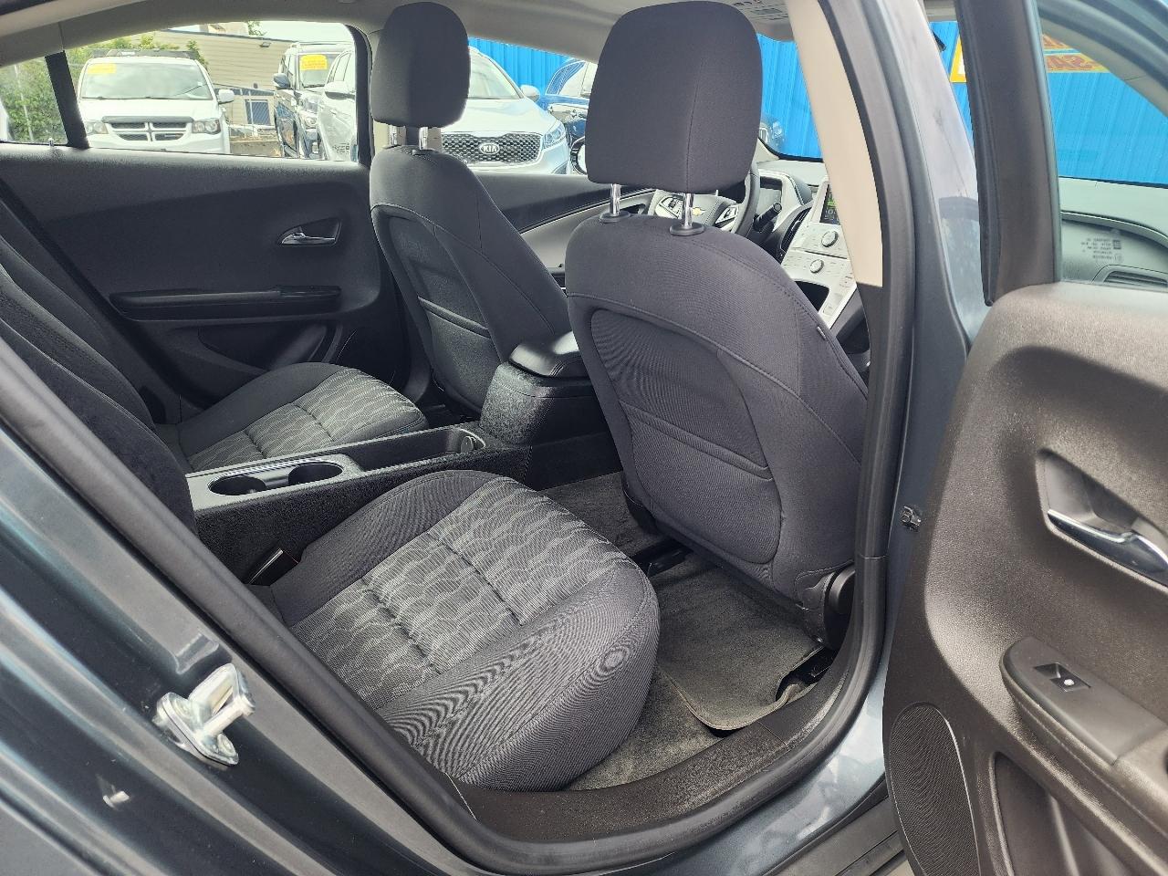 Chevrolet Volt  2012