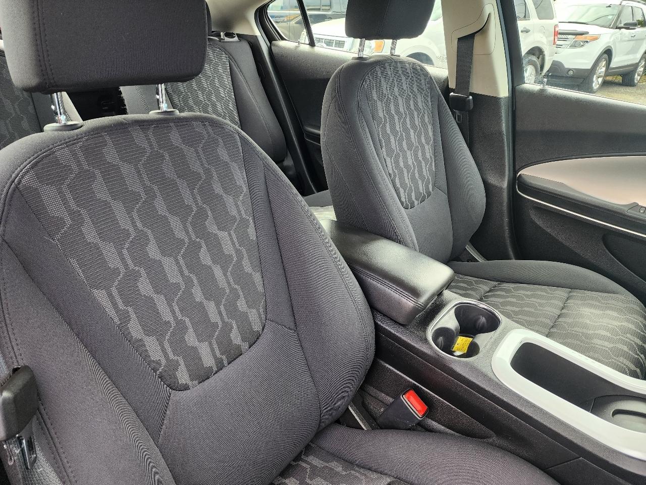 Chevrolet Volt  2012