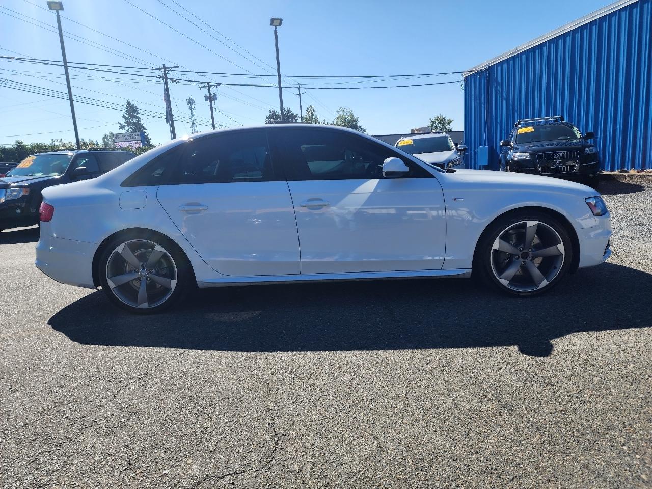 Audi A4 4dr Sdn Auto quattro 2.0T Premium Plus 2014