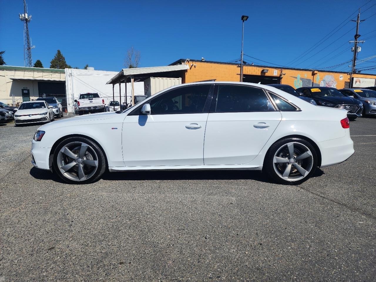 Audi A4 4dr Sdn Auto quattro 2.0T Premium Plus 2014