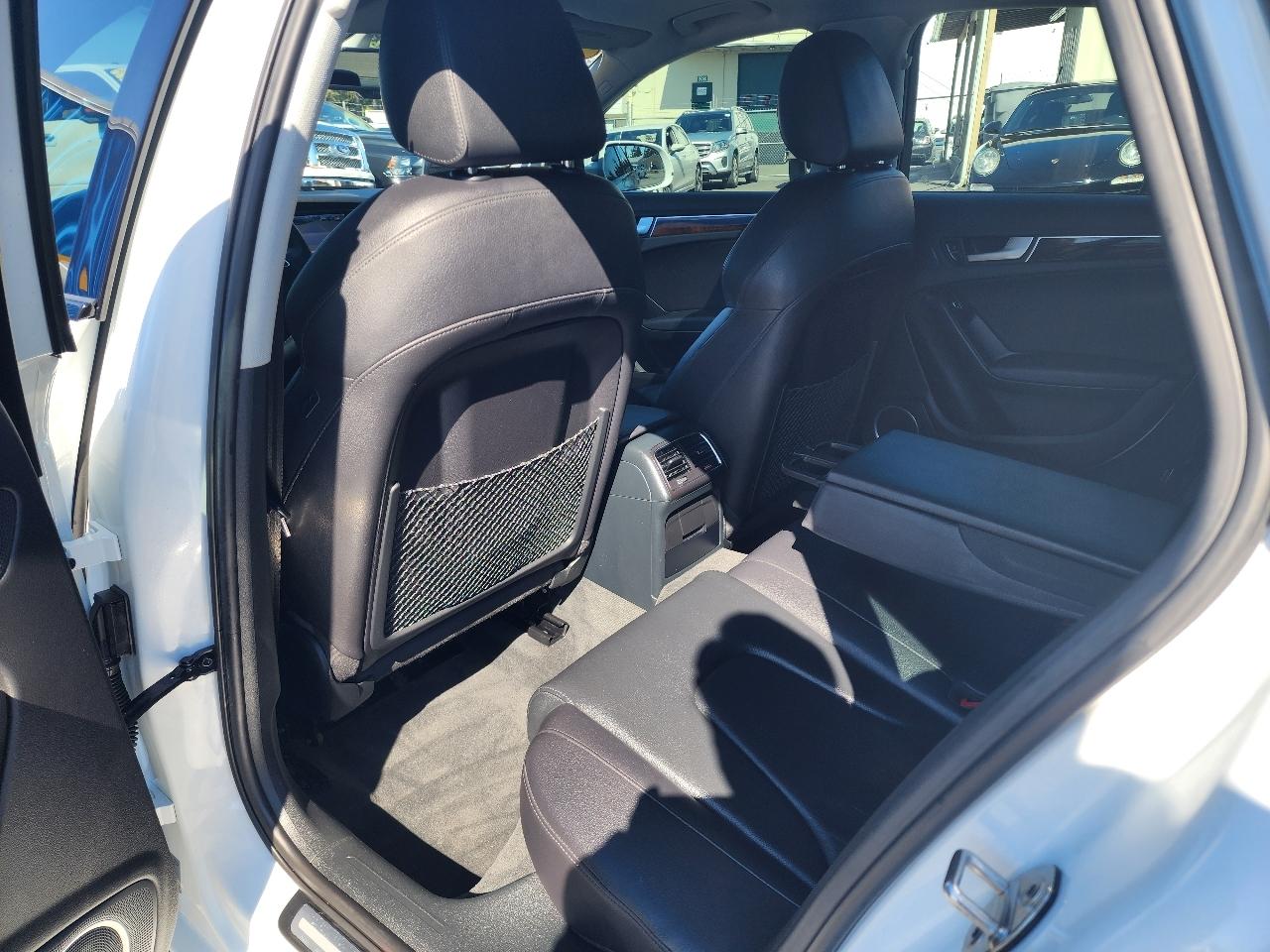 Audi A4 4dr Sdn Auto quattro 2.0T Premium Plus 2014
