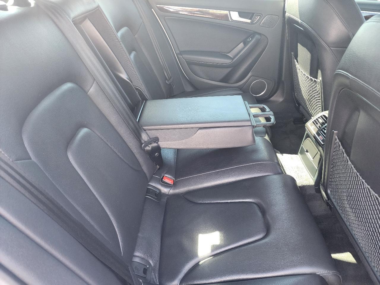Audi A4 4dr Sdn Auto quattro 2.0T Premium Plus 2014