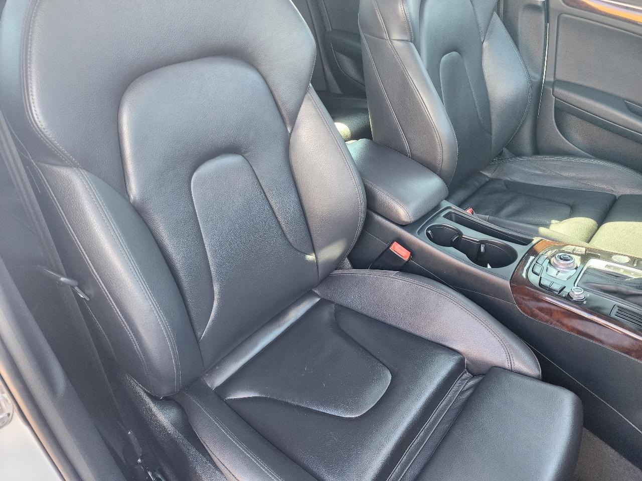 Audi A4 4dr Sdn Auto quattro 2.0T Premium Plus 2014