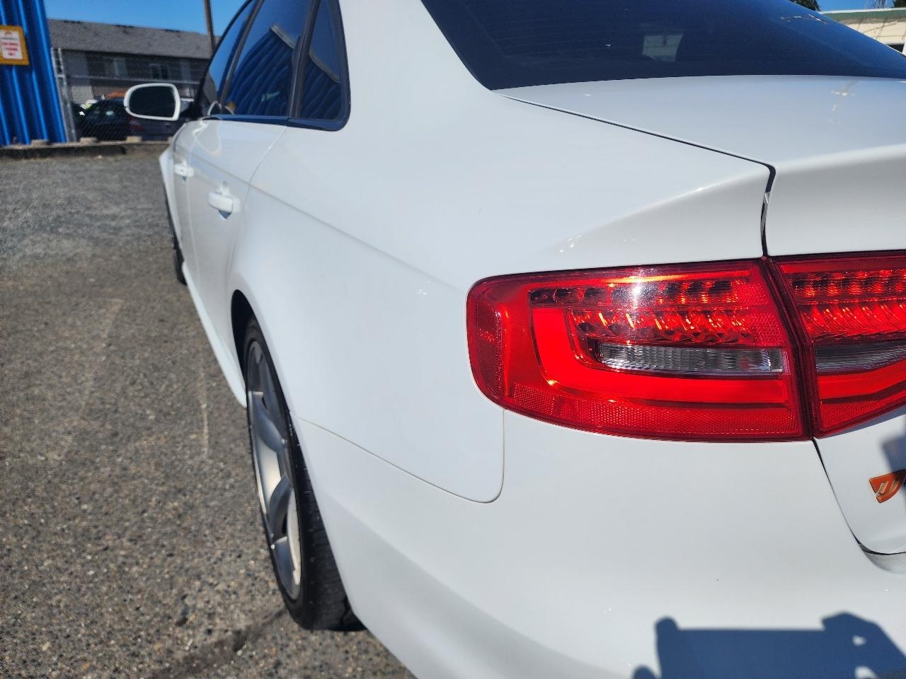 Audi A4 4dr Sdn Auto quattro 2.0T Premium Plus 2014