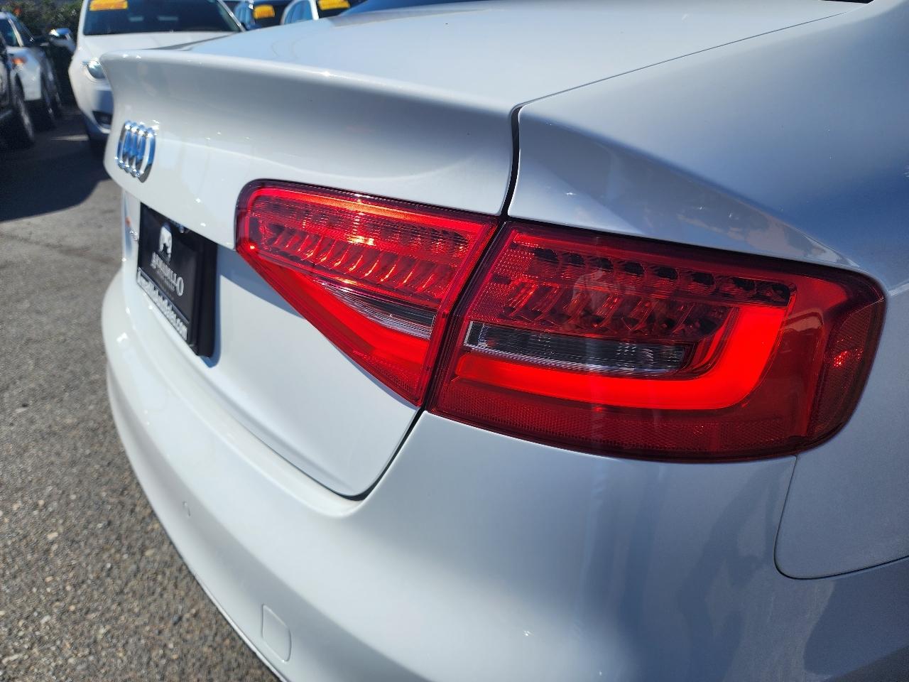 Audi A4 4dr Sdn Auto quattro 2.0T Premium Plus 2014