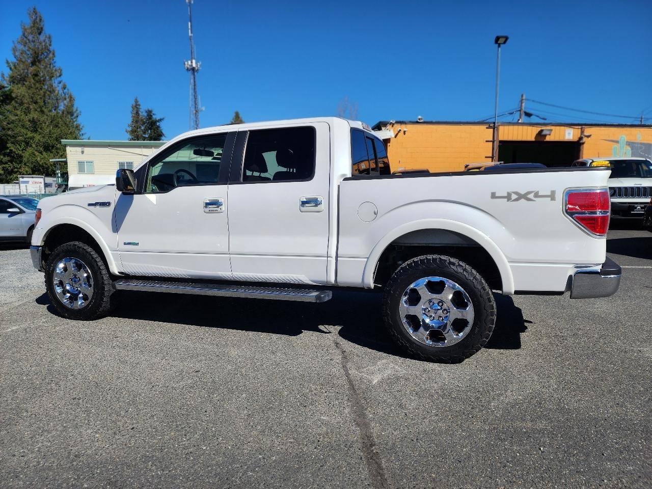 Ford F-150 4WD SuperCrew 139" Lariat 2011