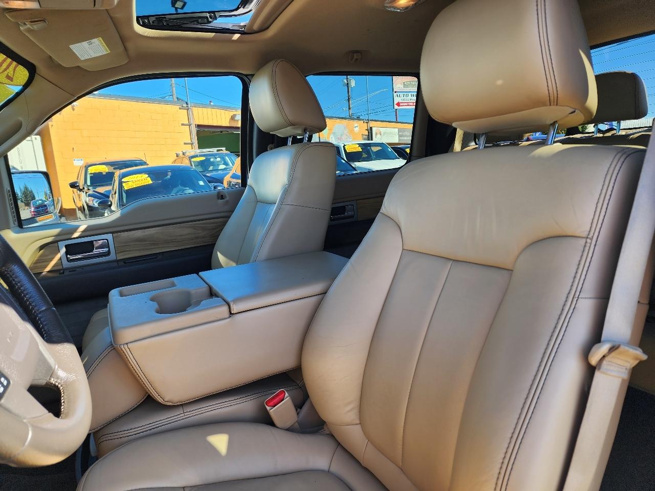 Ford F-150 4WD SuperCrew 139" Lariat 2011
