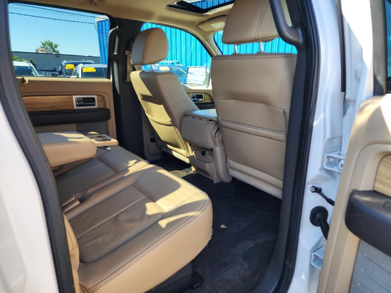Ford F-150 4WD SuperCrew 139" Lariat 2011