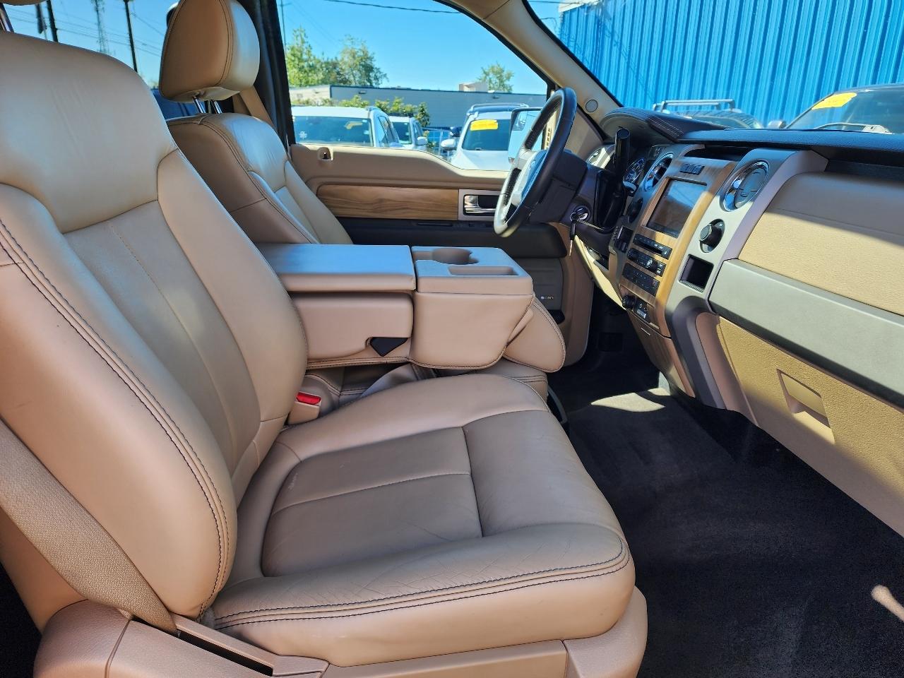 Ford F-150 4WD SuperCrew 139" Lariat 2011