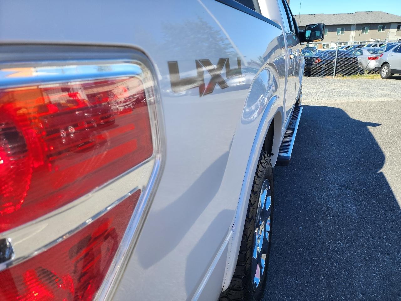 Ford F-150 4WD SuperCrew 139" Lariat 2011