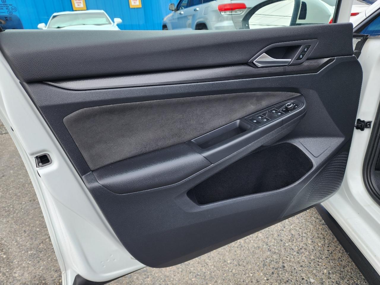 Volkswagen Golf GTI 4dr HB DSG S 2024