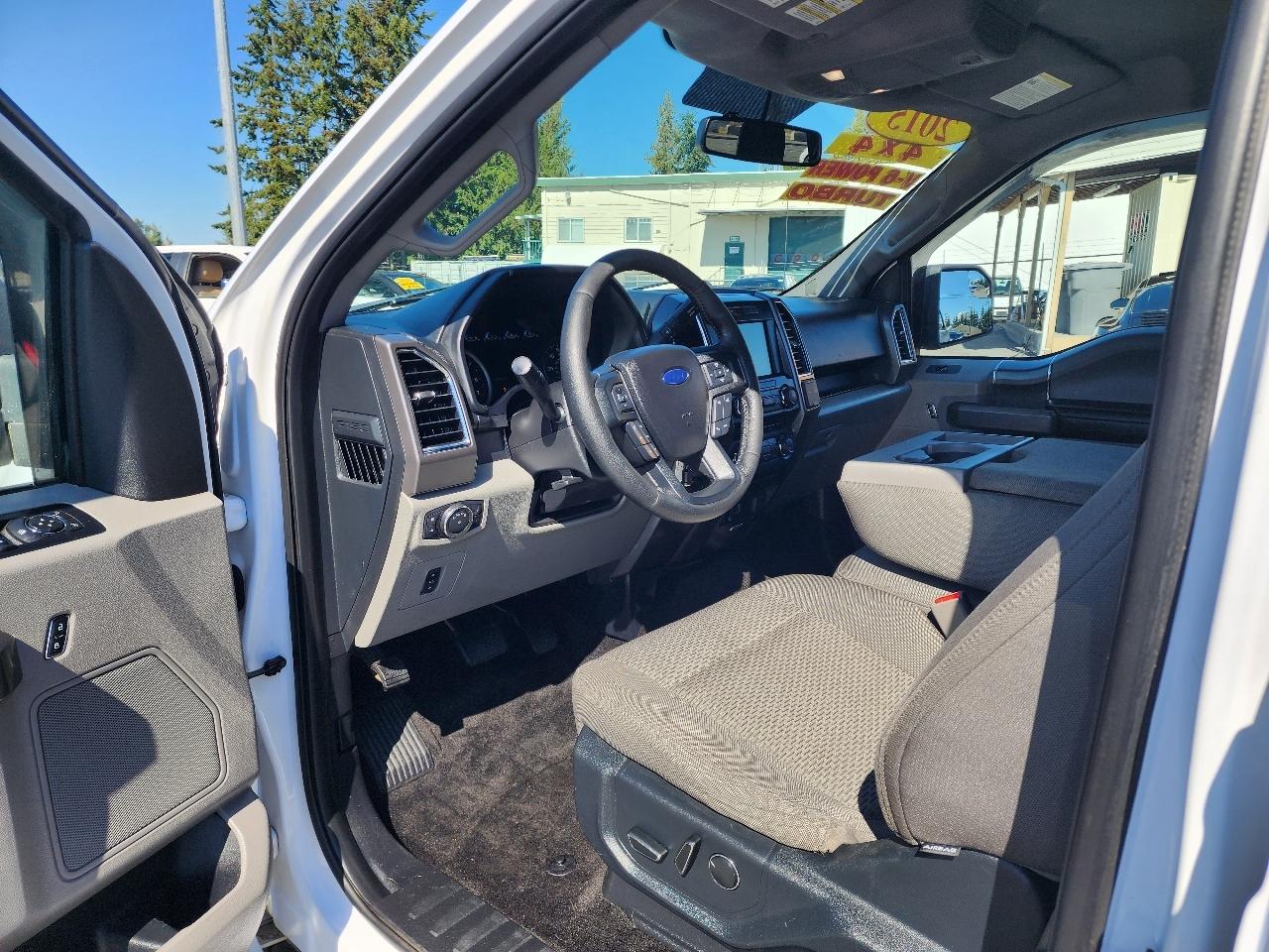 Ford F-150 4WD SuperCrew 157" FX4 2015