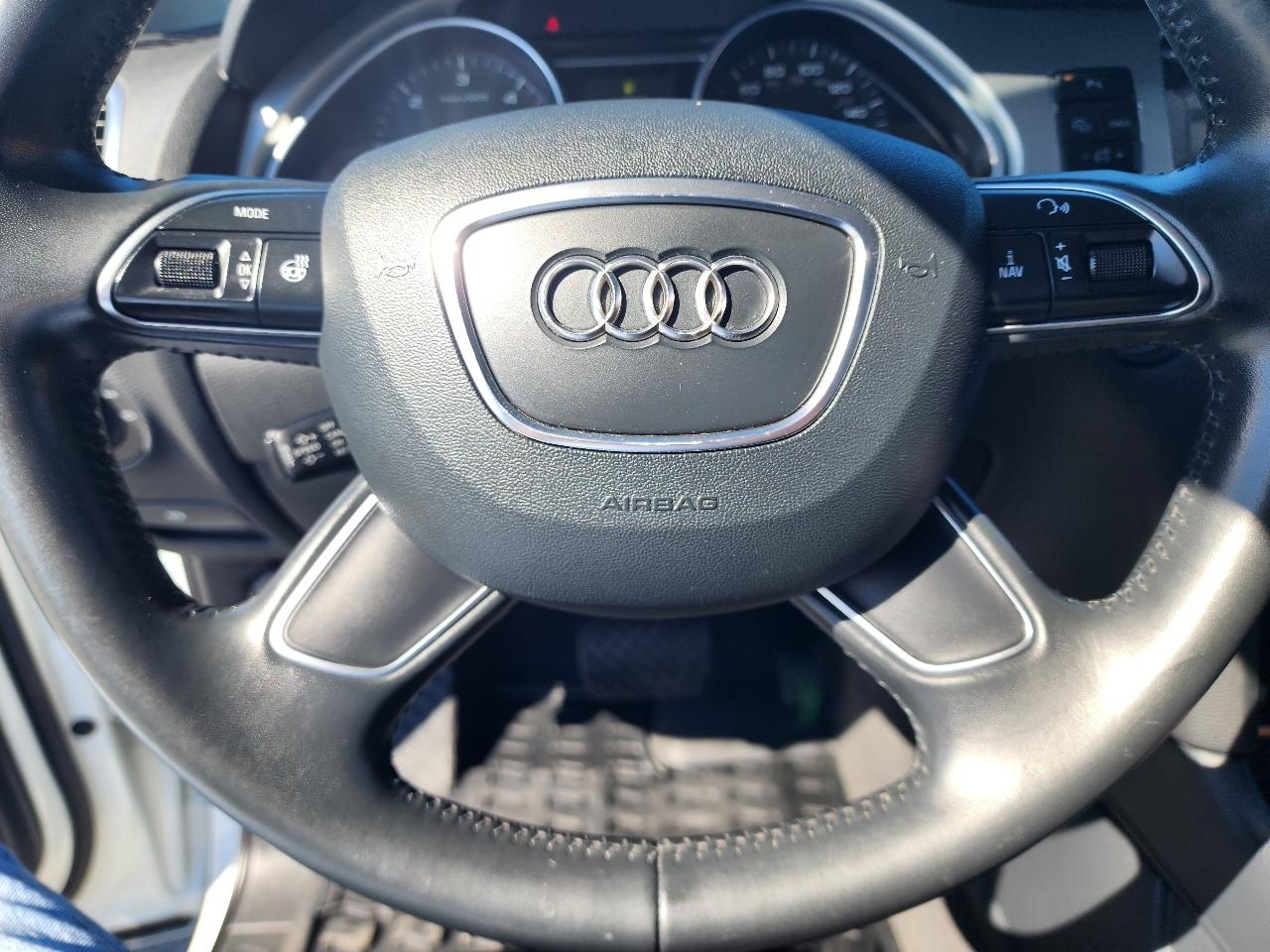 Audi Q7 quattro 4dr 3.0L TDI Premium Plus 2015
